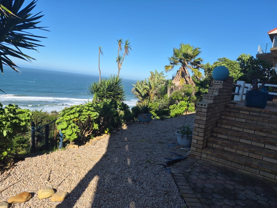 4 Bedroom Property for Sale in Dana Bay Western Cape